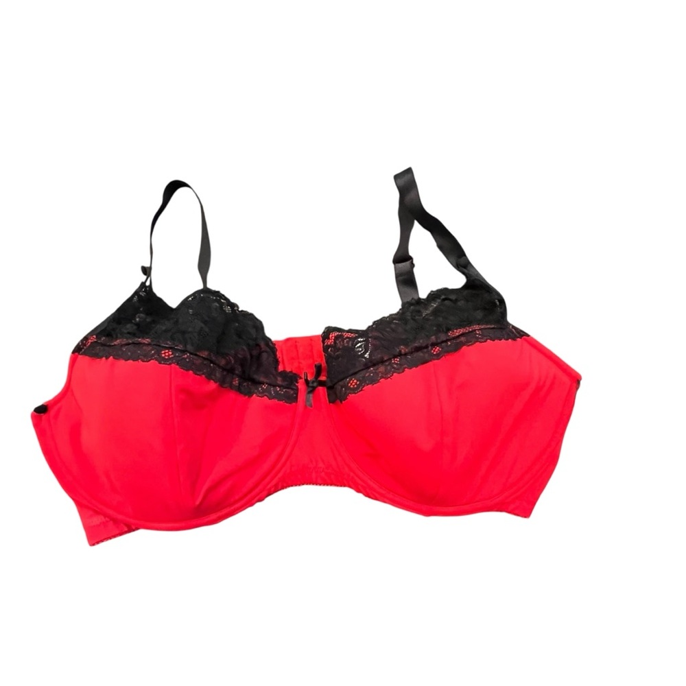 Hips & Curves Bra Red Black Fold over Lace Buttons Size 42 C‎ D DD Padded